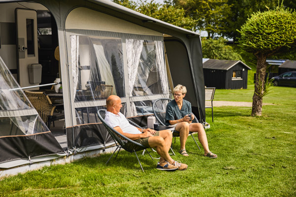 Standard pitch for a caravan or tent trailer